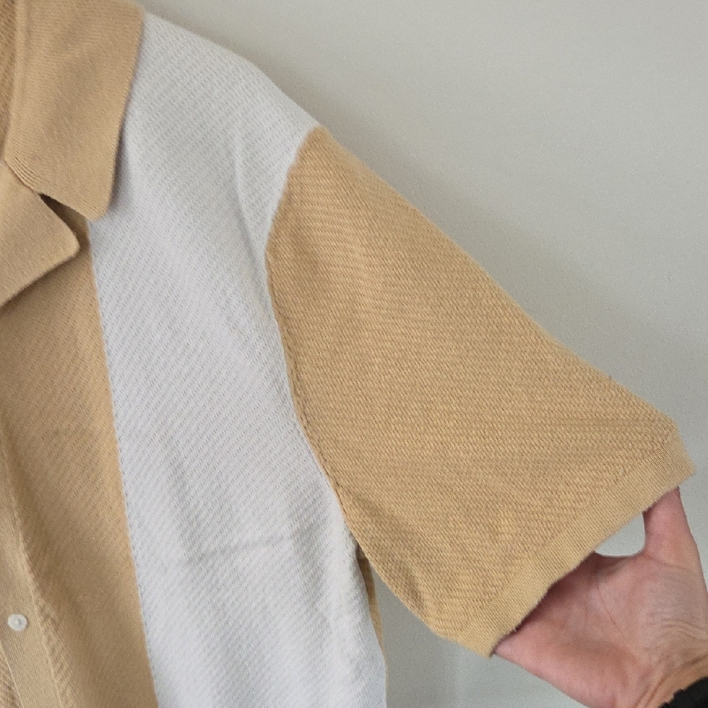 Abercrombie & Fitch Tan and White Knit Button Down Polo - Picture 3 of 7